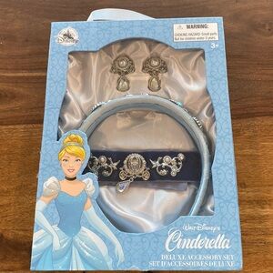 Cinderella deluxe accessory set